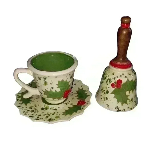 Milk and Cookies For Santa - Picture 1 of 4